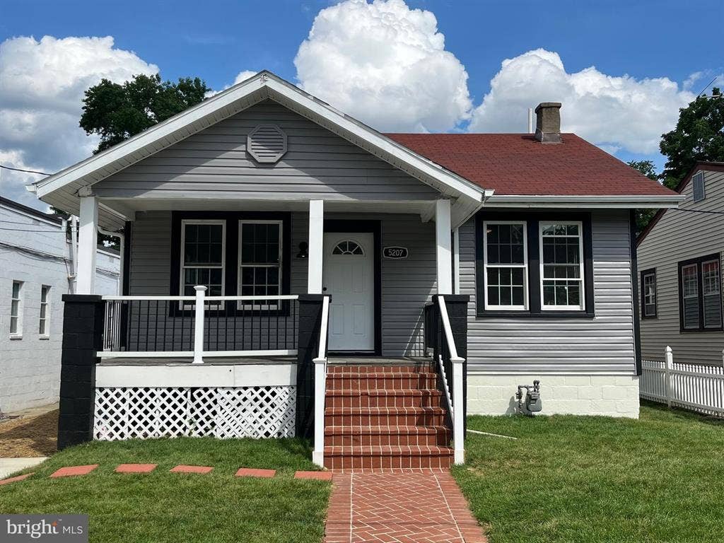 Room for Rent in Remodeled Home