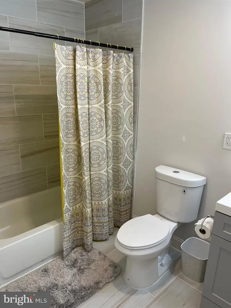 Room for Rent in Remodeled Home