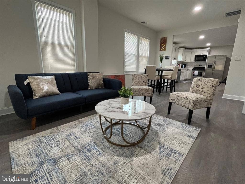 Room for Rent in Remodeled Home