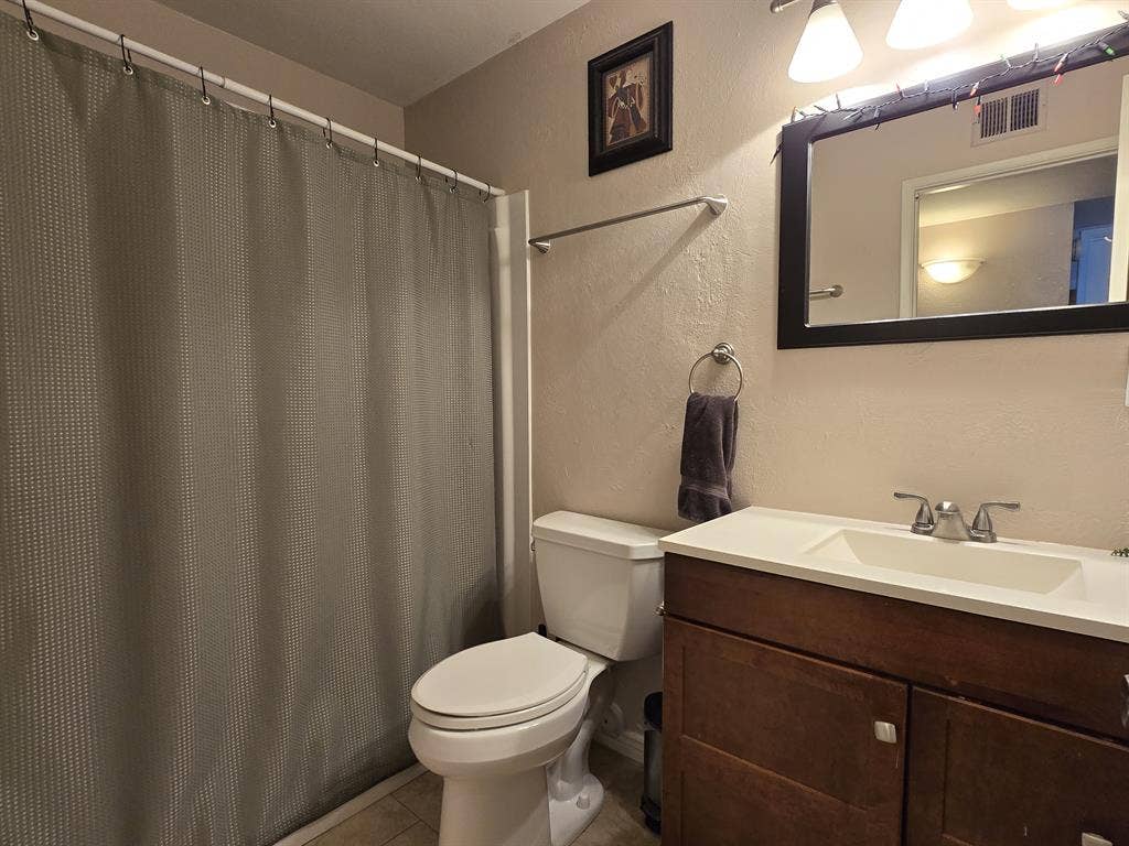 South Scottsdale Room for Female