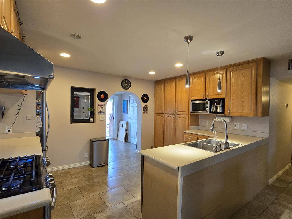 South Scottsdale Room for Female