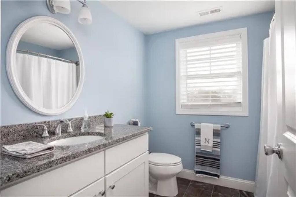 Private Room in Modern Condo -Jan 1