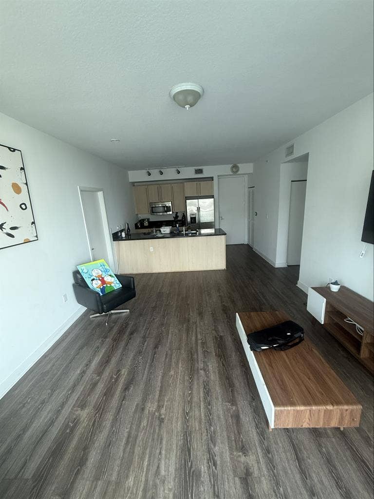 Apartment (BRICKELL-AXIS BLDG)