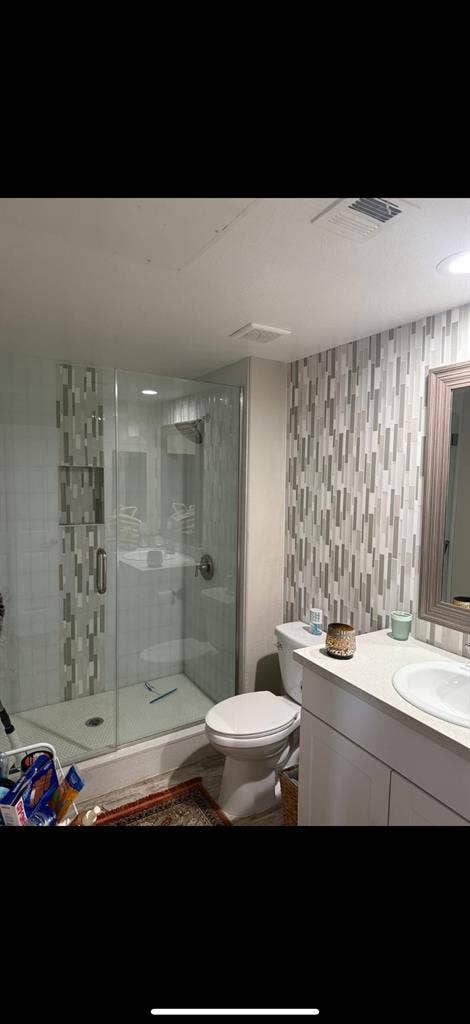 FULLY FURNISHED UTILITIES INCLUDED