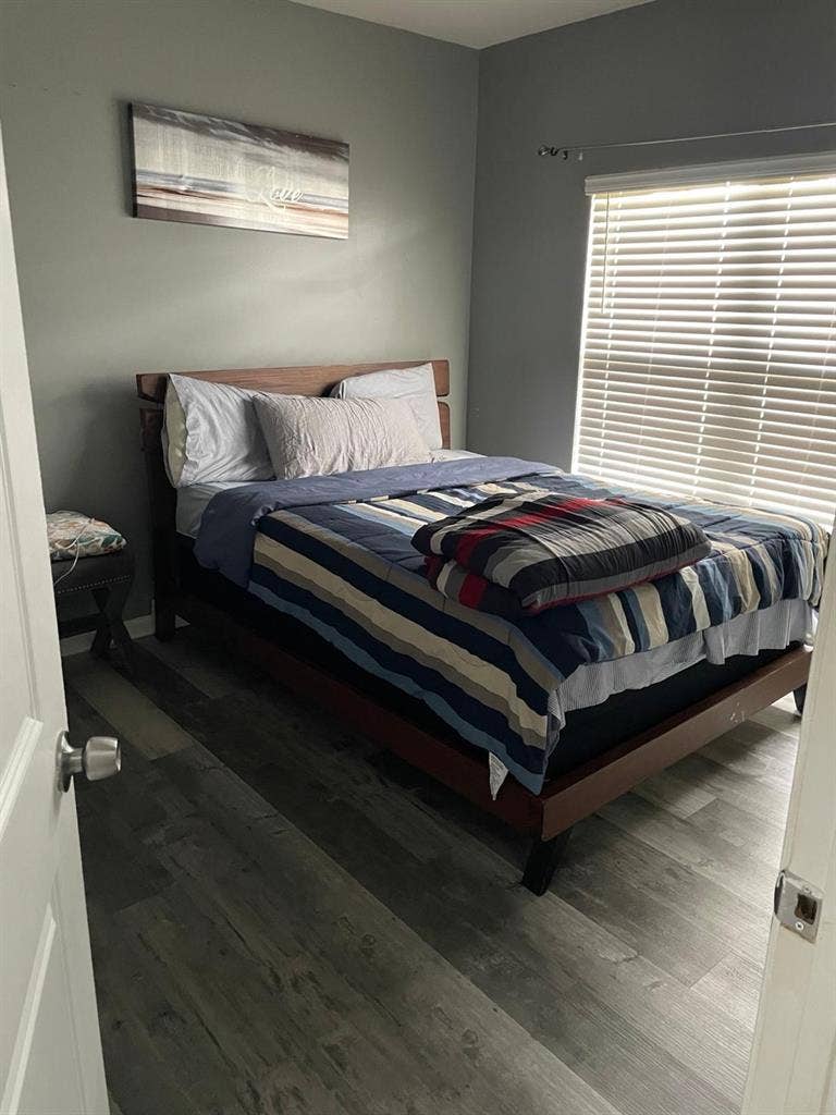 Furnished room for rent