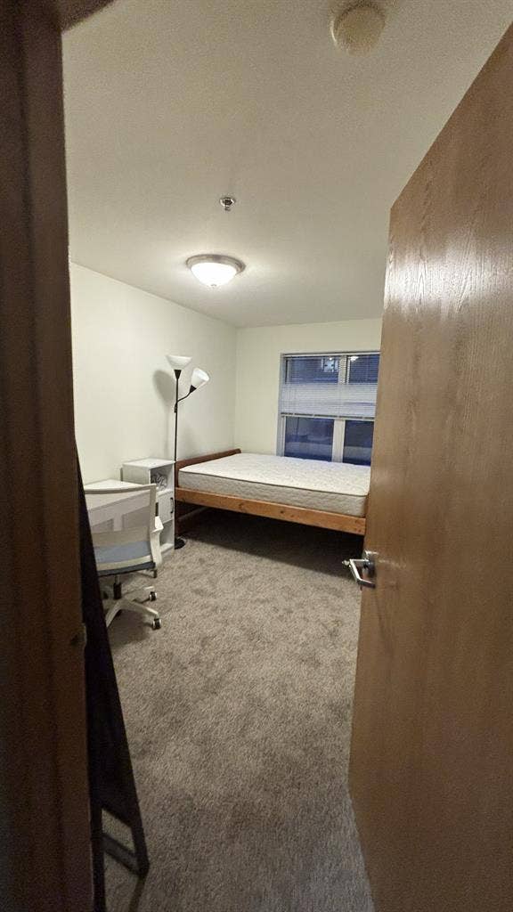 FURNISHED BEDROOM SUBLEASE
