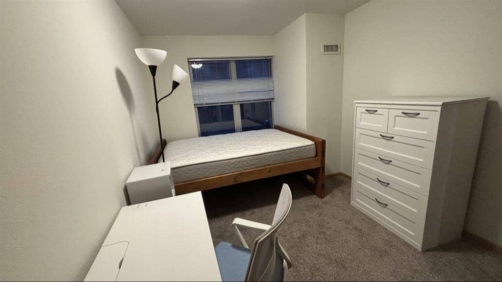 FURNISHED BEDROOM SUBLEASE