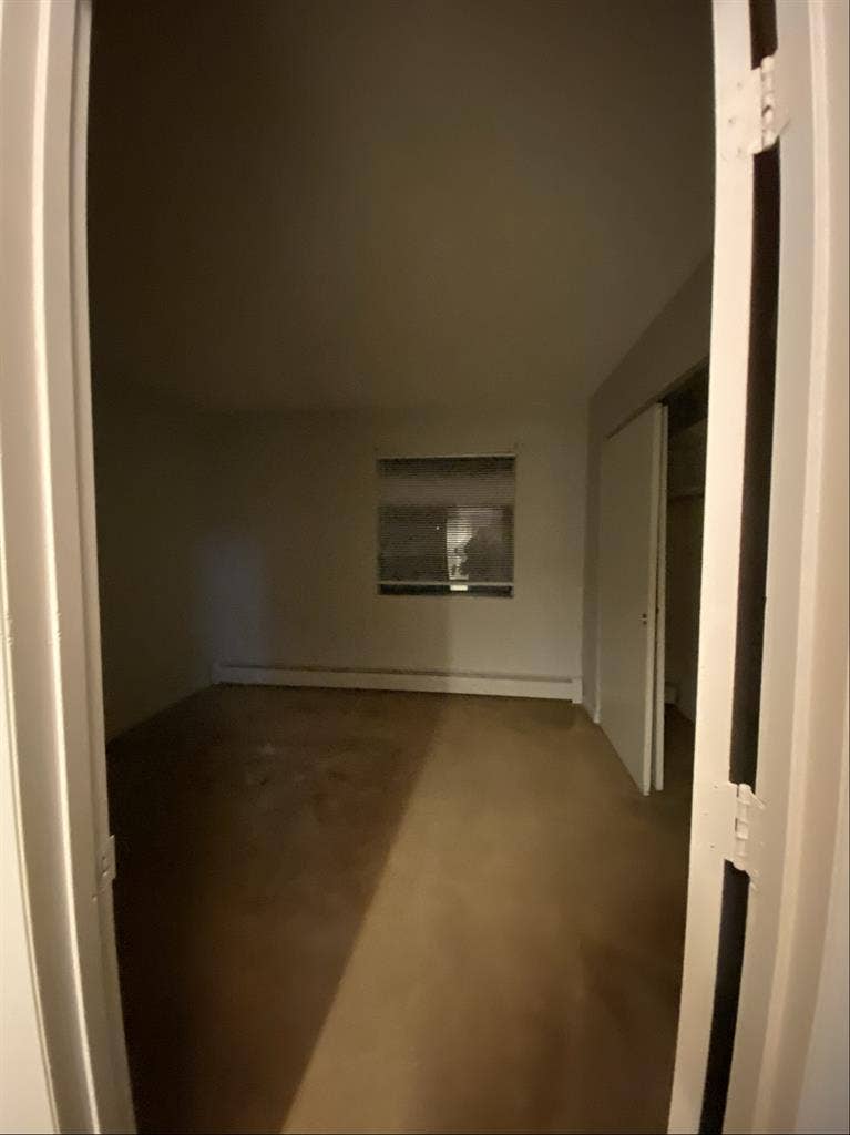 looking for a chill roommate:)