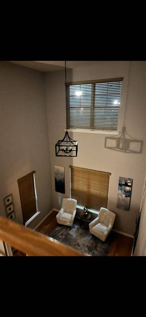 1 bedroom with private bathroom