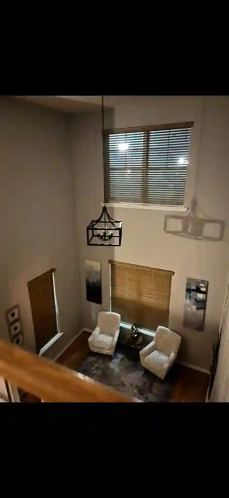 1 bedroom with private bathroom