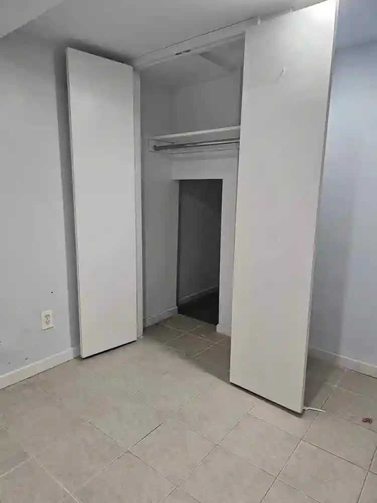 Basement room for female only!