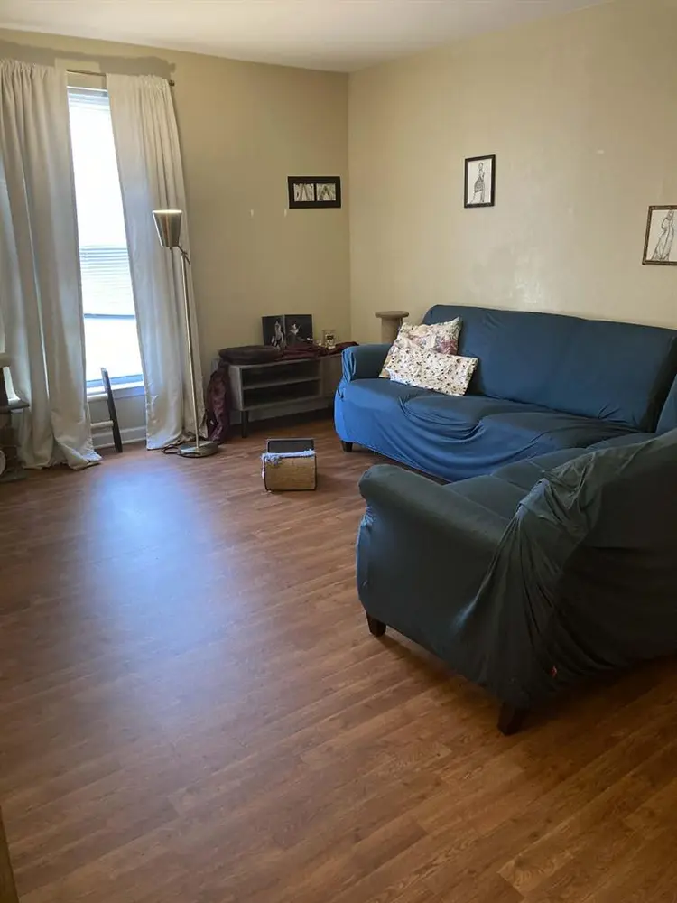 Cute Room right outside of downtown