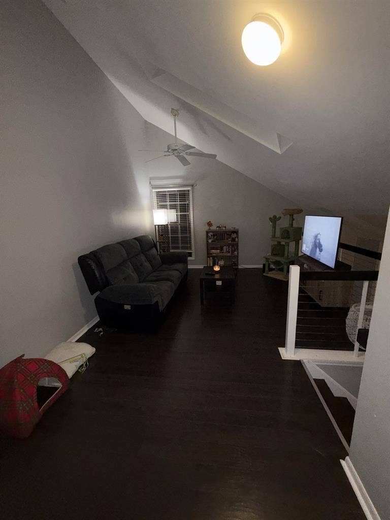 Room for rent in Warrenville