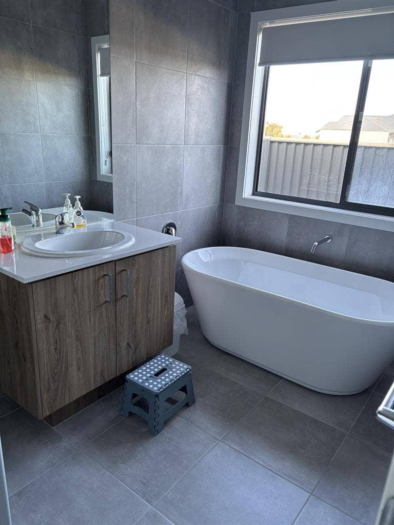 Room available for rent