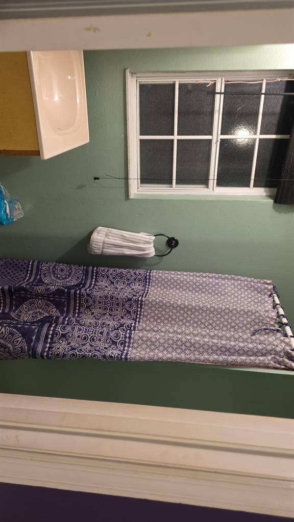 Room for rent, small master w bath