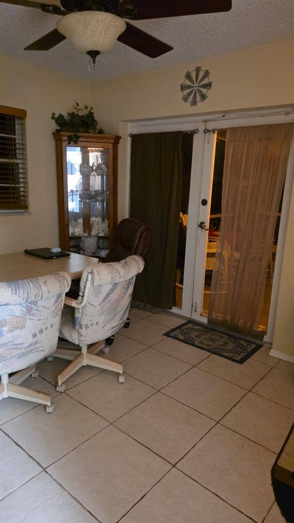 Room for rent, small master w bath