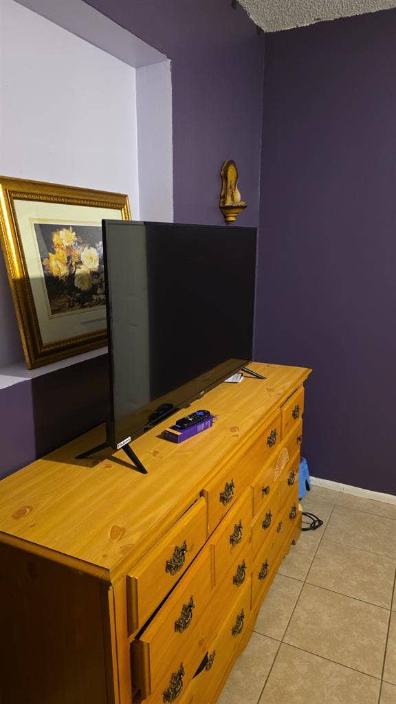 Room for rent, small master w bath