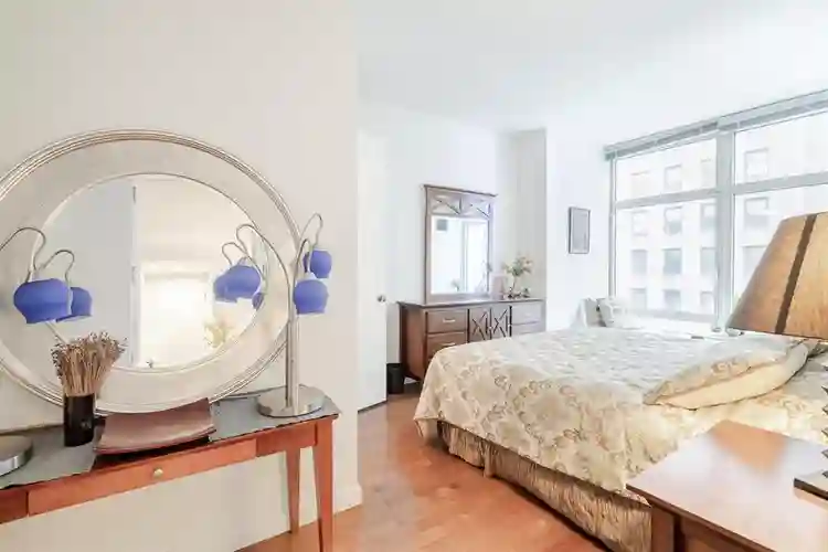 ✨Room w/ Private Bath in Midtown✨