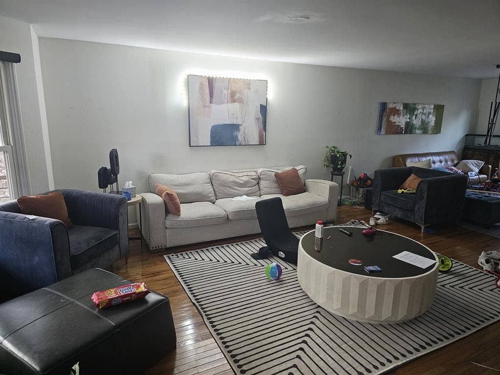 Harrisburg home seeking Roommate