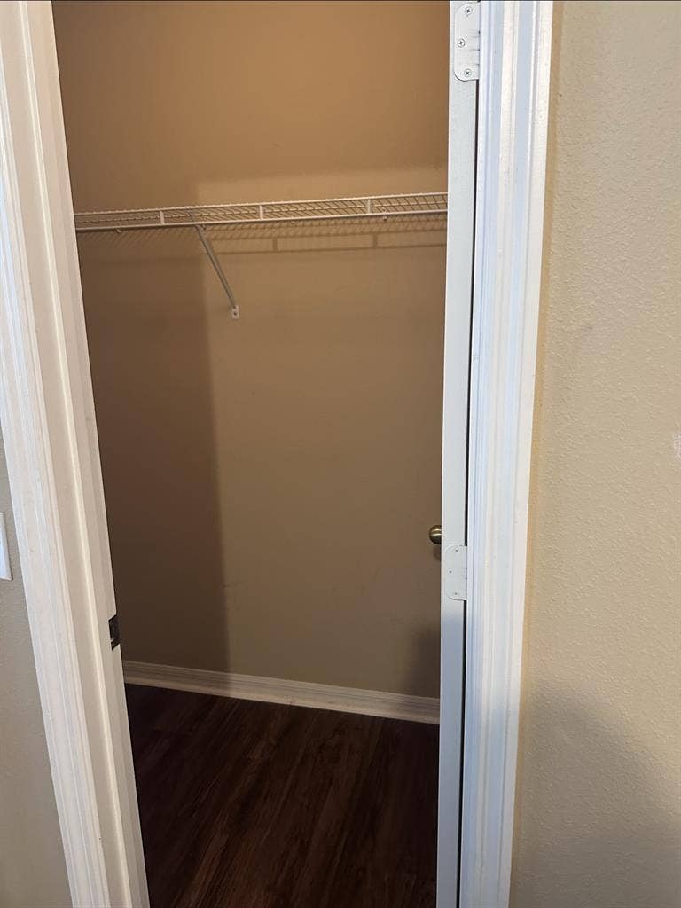 Orlando Area looking for a roommate