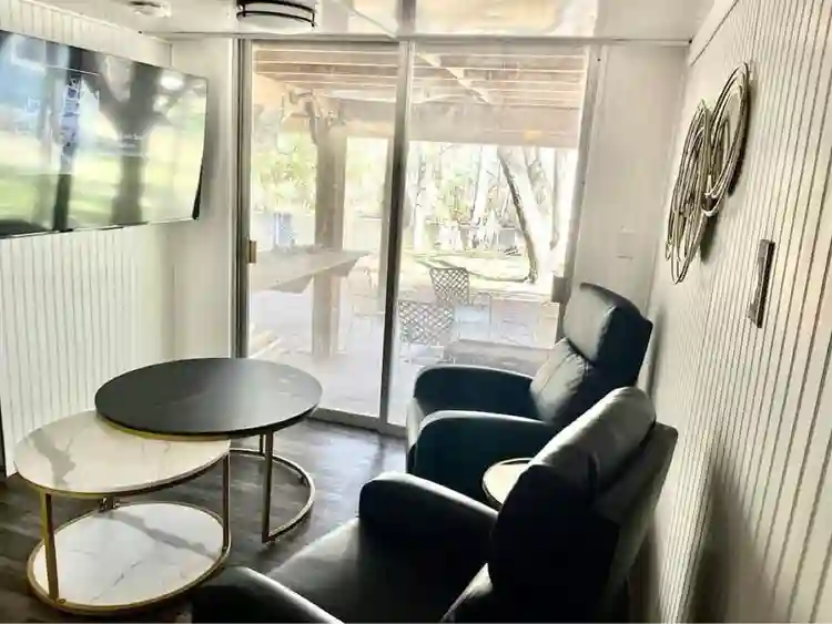 Relaxing River Housee