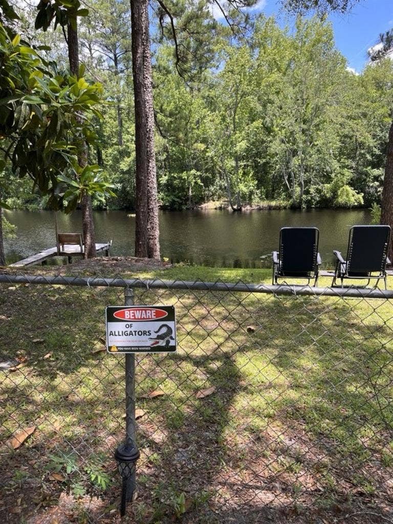 Relaxing River Housee