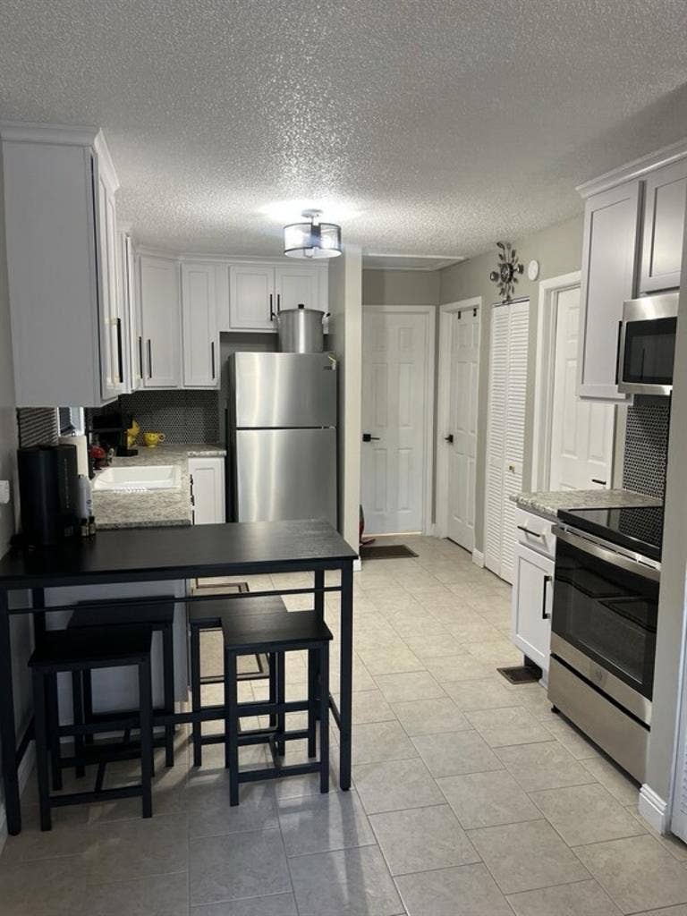 Relaxing River Housee