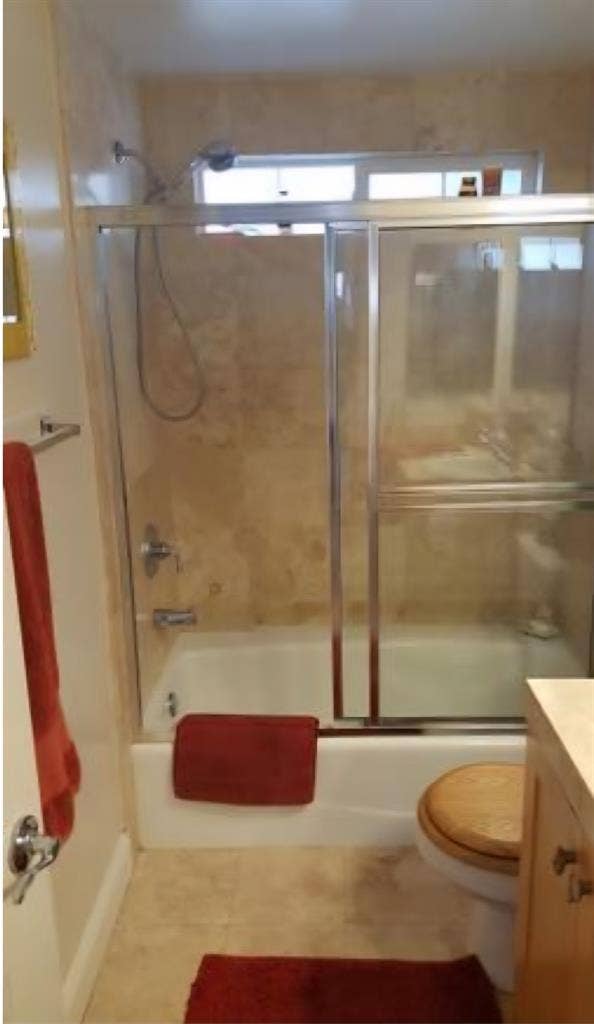 Looking 4 great quite roomie!