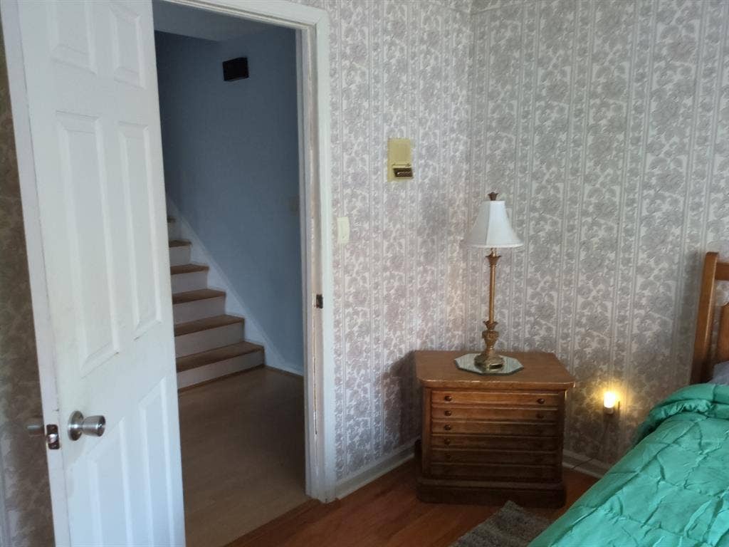 Private room for rent