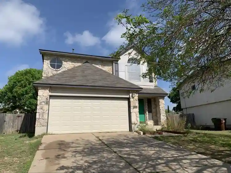 Bedroom with all utilities paid