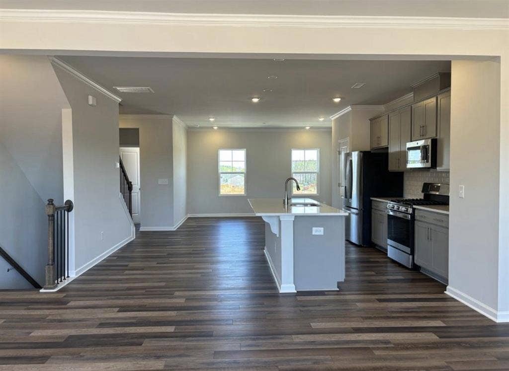 Private room available for rent