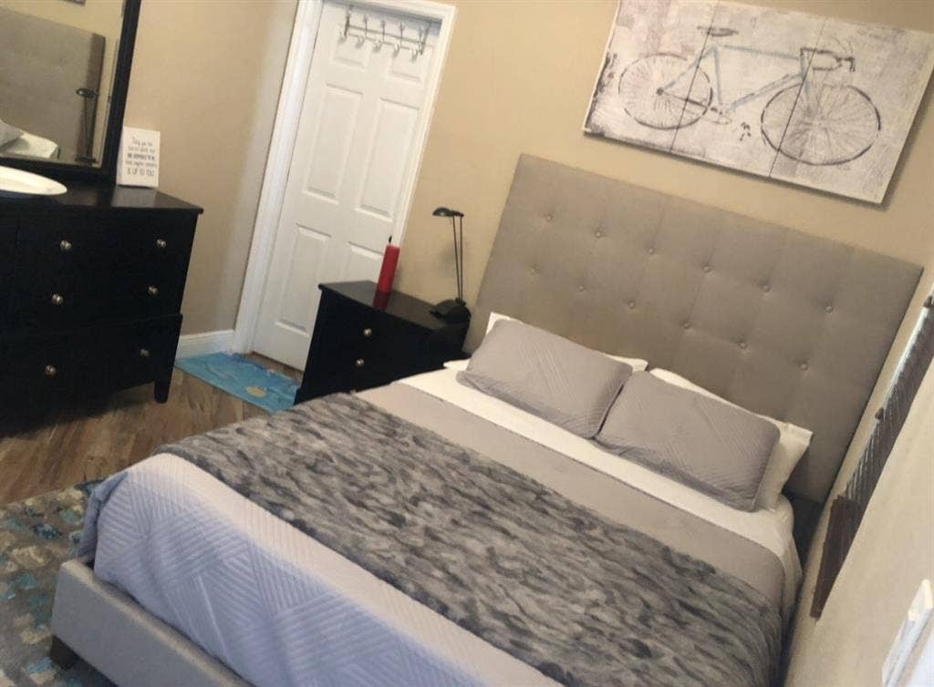 Private entrance furnished room.