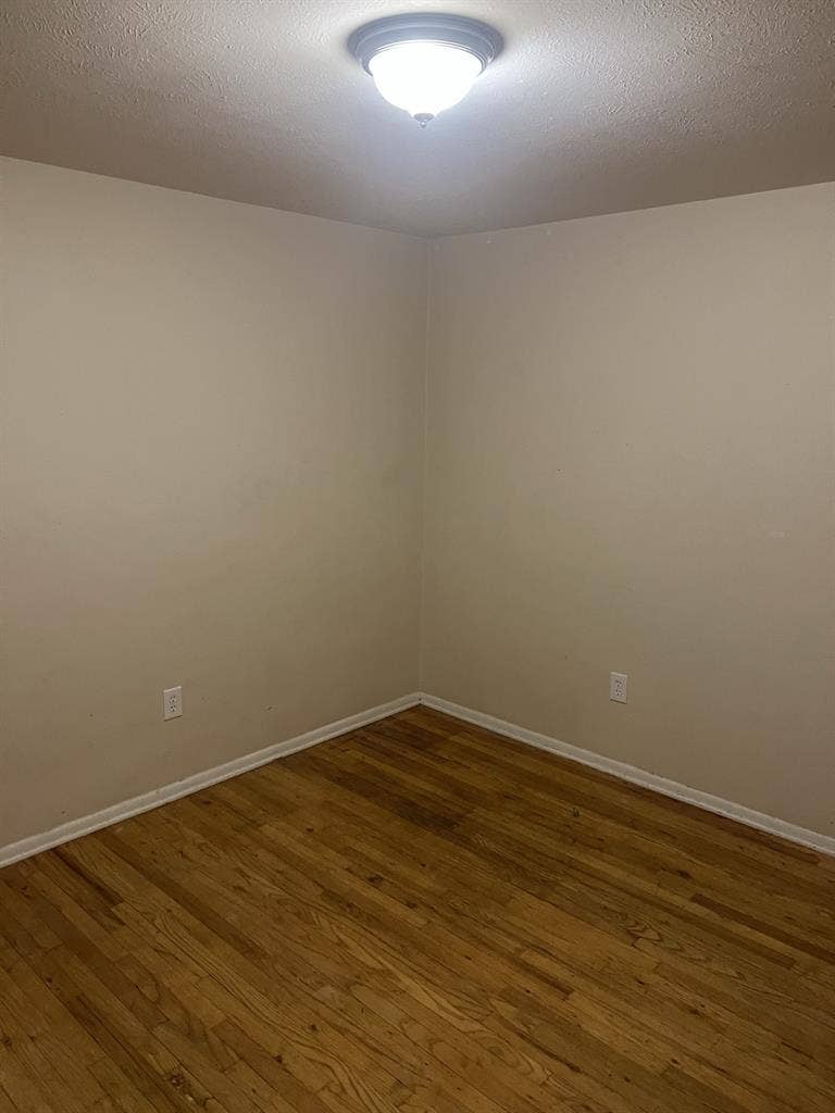 Bedroom available in Centennial!
