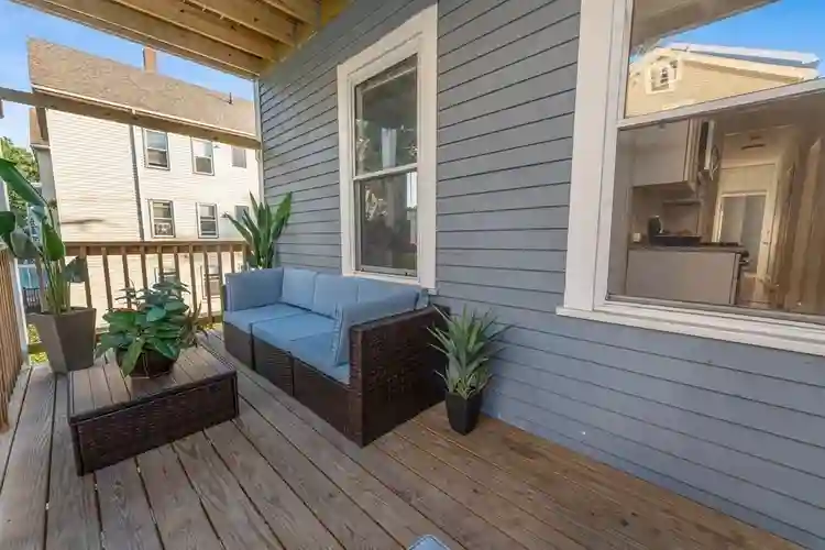 Rooms in 5 bed Apartment in JP