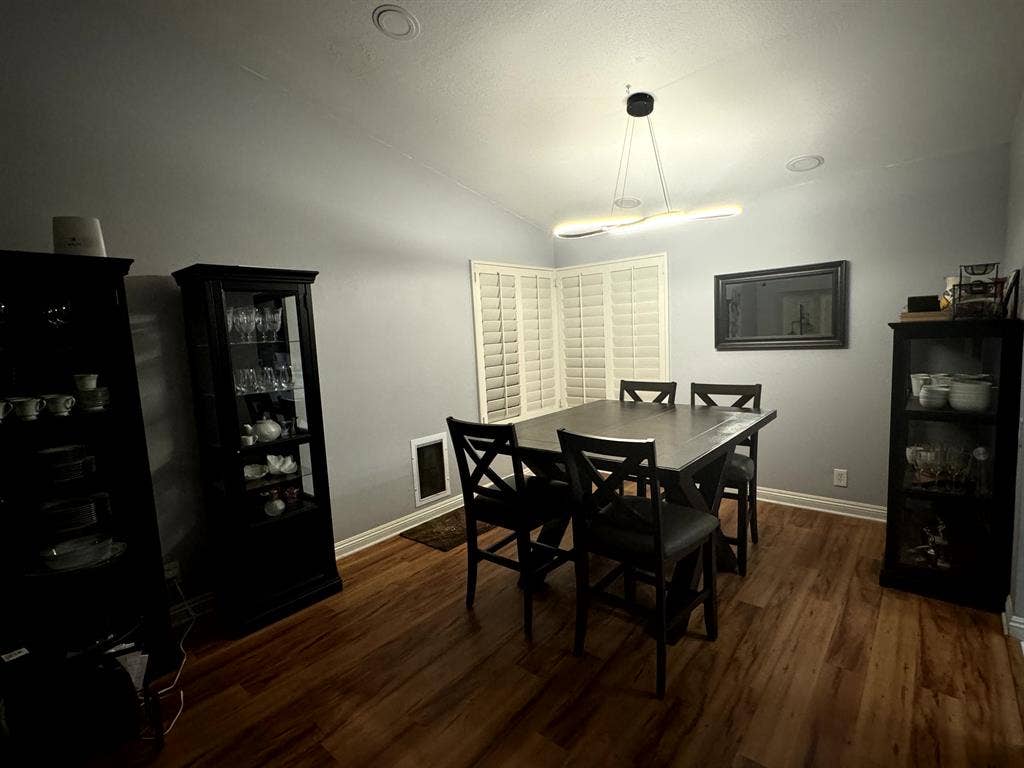 Furnished room in well kept home