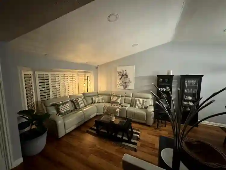 Furnished room in well kept home