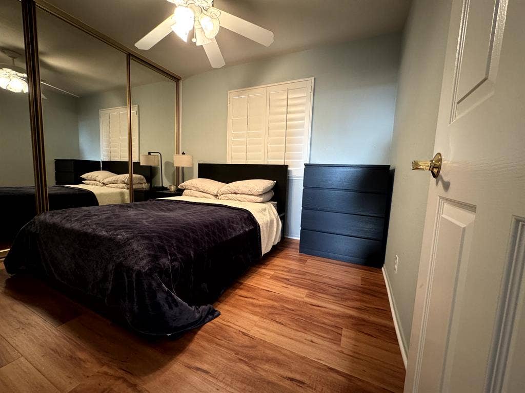 Furnished room in well kept home