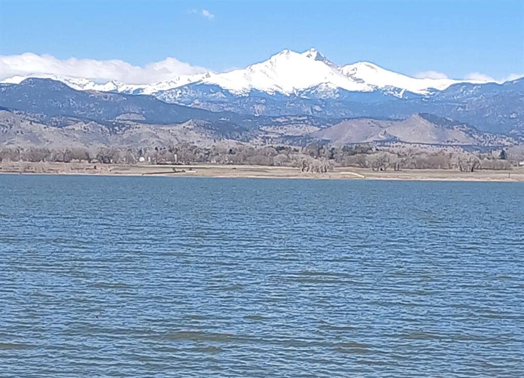 NW Longmont close to McIntosh Lake