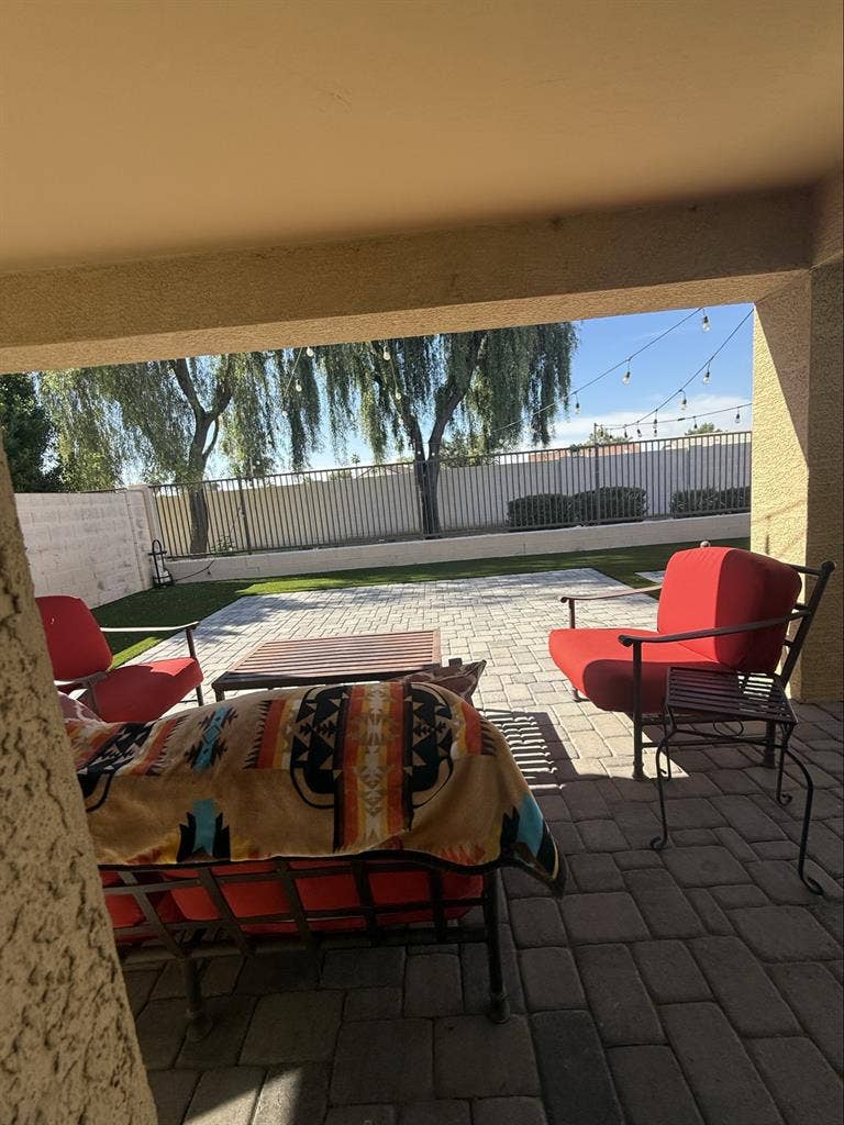 Bedroom to rent available now.