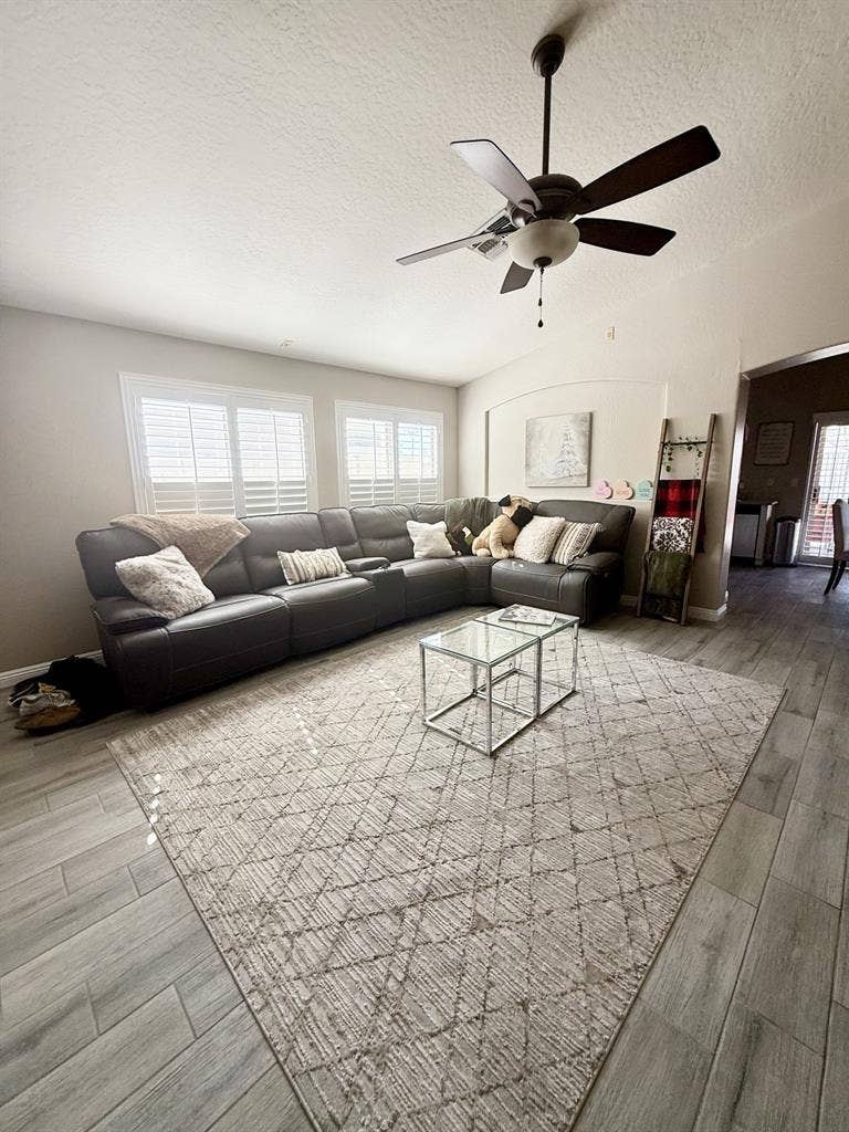 Bedroom to rent available now.