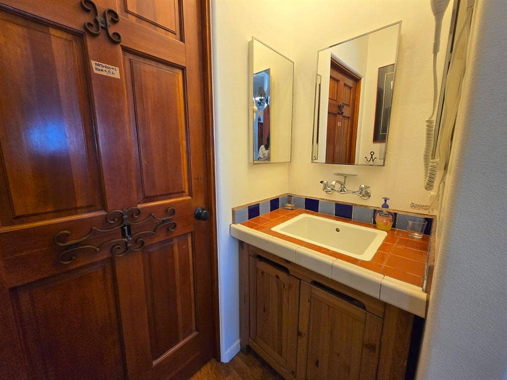 Student Coliving Home Los Angeles