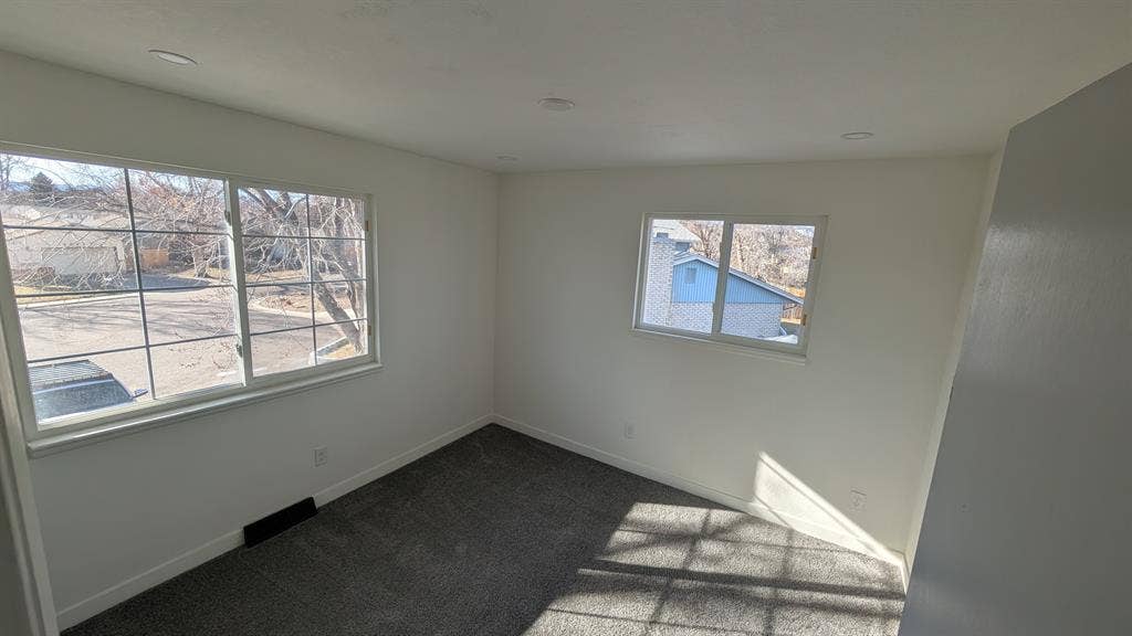 2 ROOMS and Private Bath in Arvada