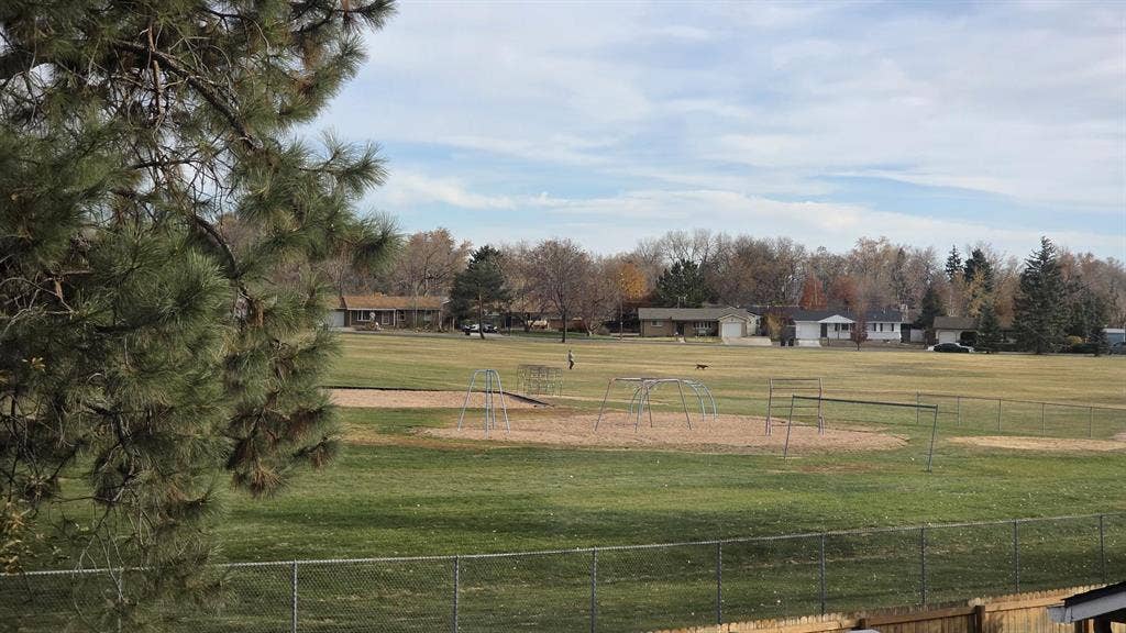 2 ROOMS and Private Bath in Arvada