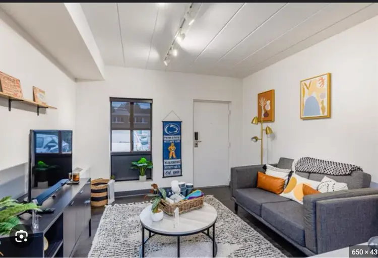 Looking for people to sublet