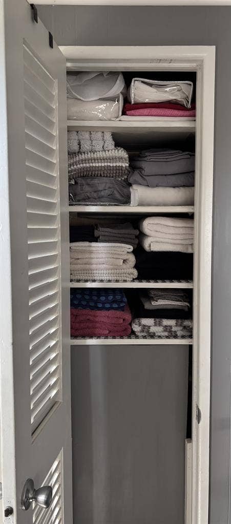 ISO Golden Girl for roomiee