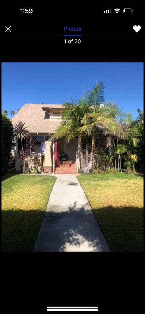 Looking for female roommates