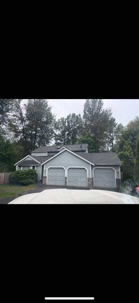 Need a roommate asap!!