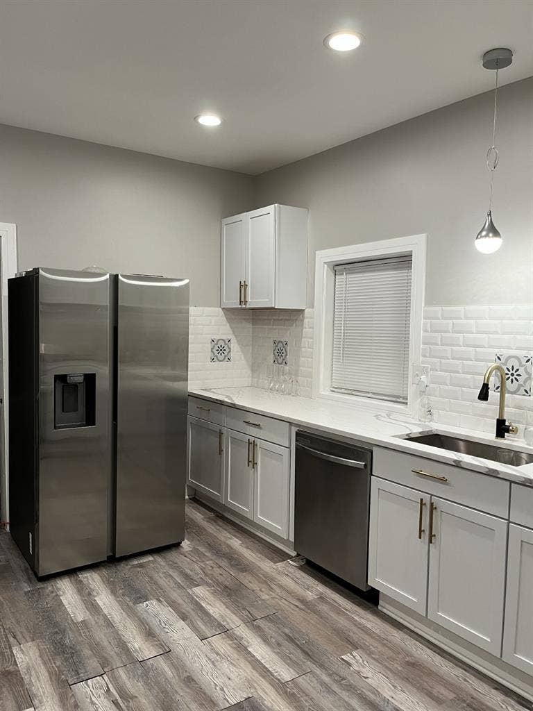 Private Room + WiFi 🏳️‍🌈 Roomies