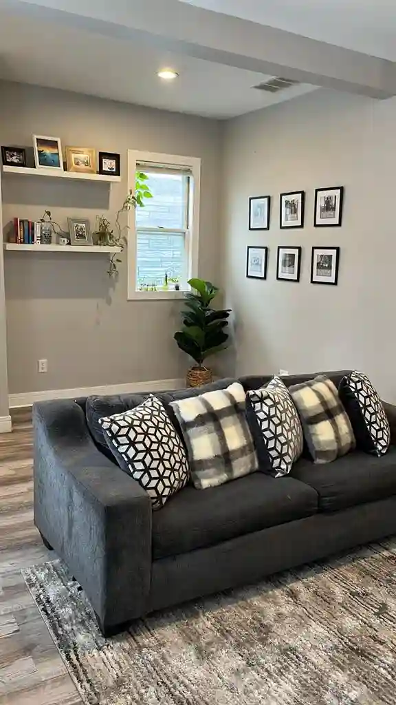 Private Room + WiFi 🏳️🌈 Roomies