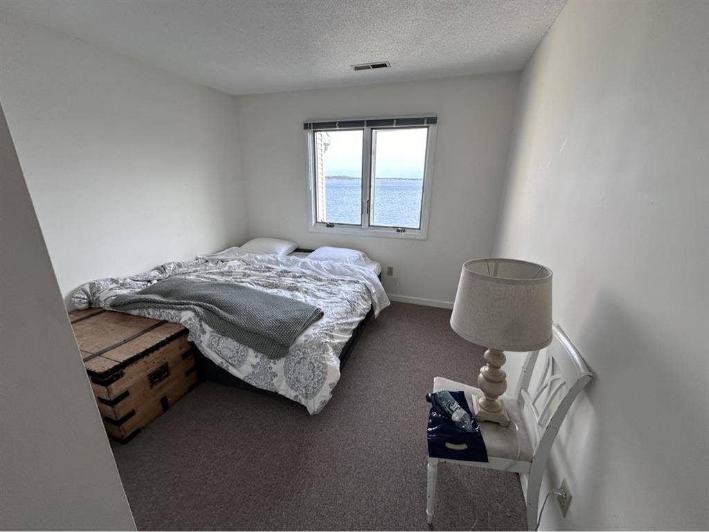 Private Room in Water View Condo